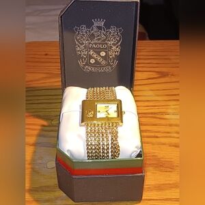 New In Box Gucci Mens Watch